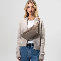 Bali Crossbody Walnut by Mariefeandjakesnow