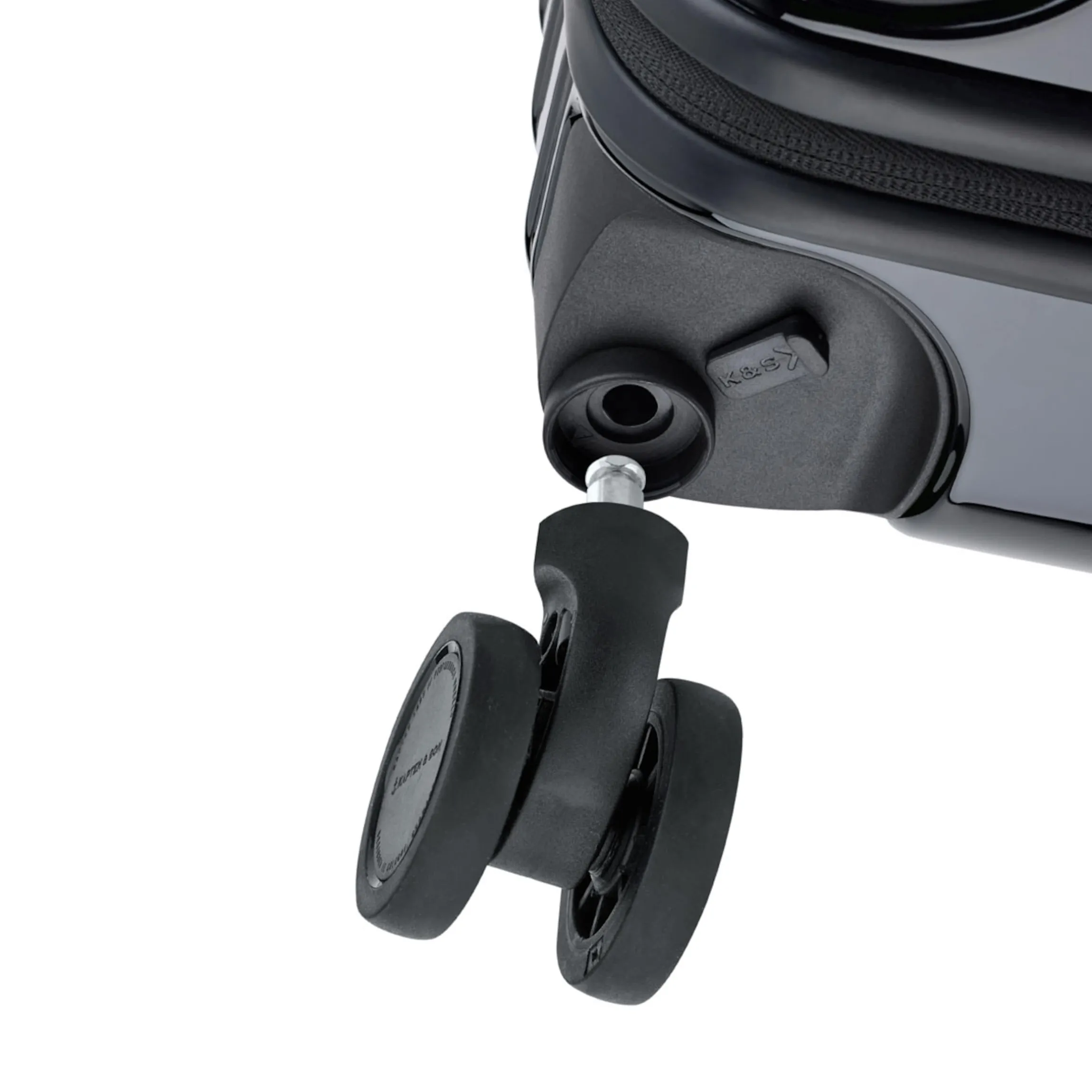 Heathrow Essential Cabin All Black