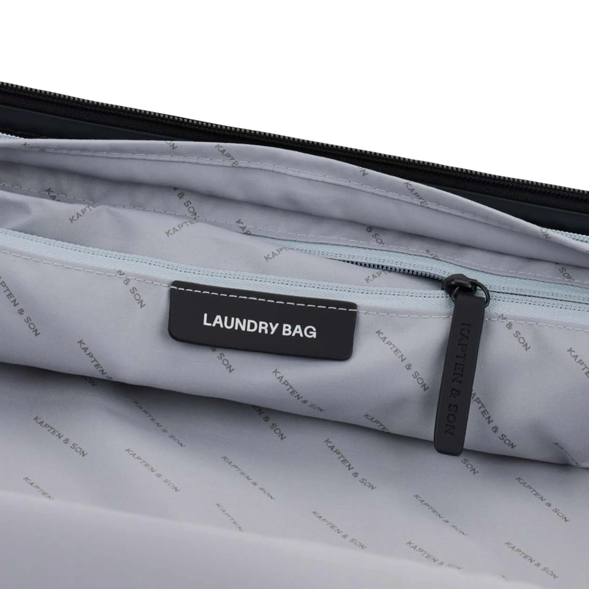 Heathrow Essential Cabin All Black