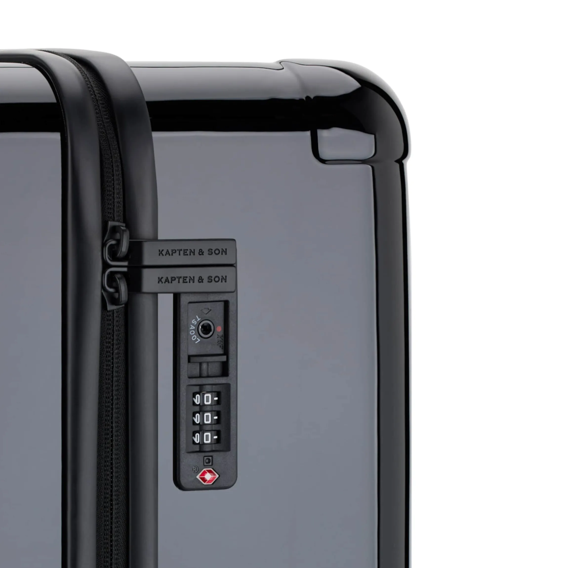Heathrow Essential Check InAll Black