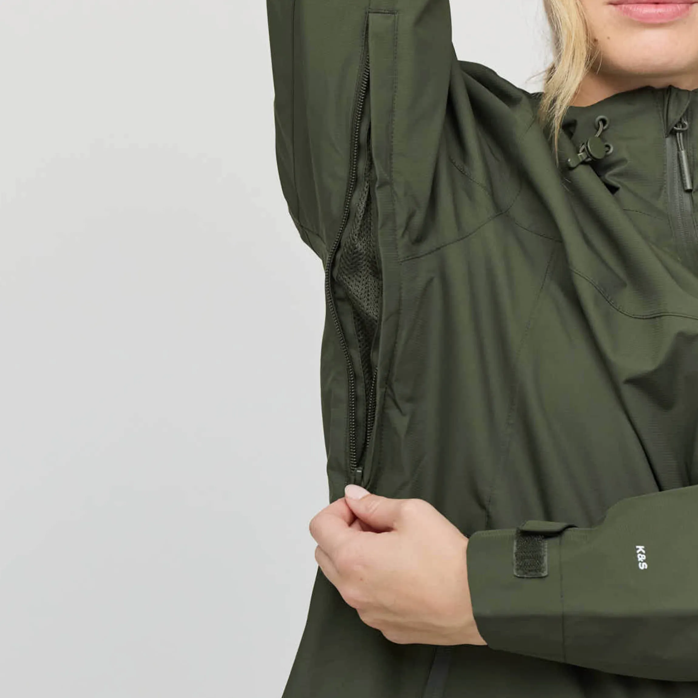 Heavy Rain Jacket Olive