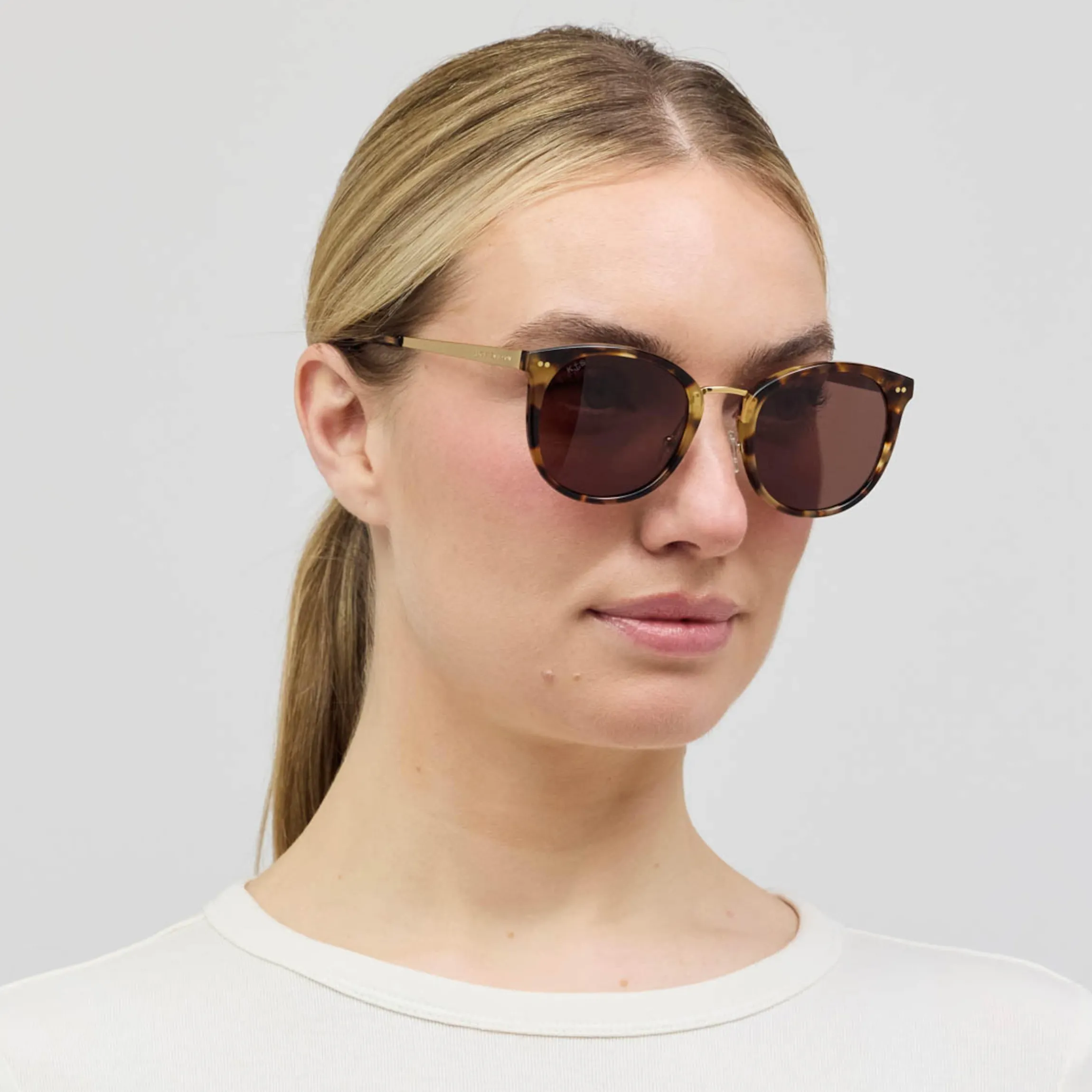 Prague Amber Tortoise Brown