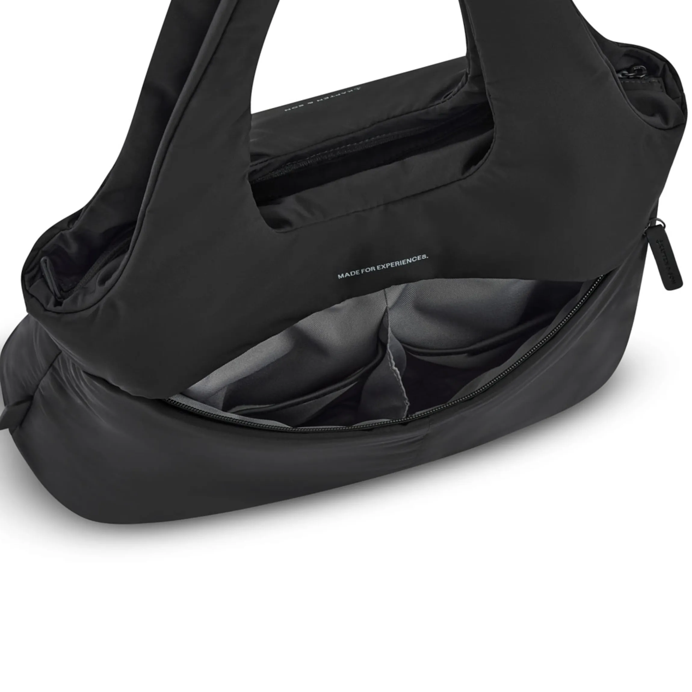 Skara Cloud Shopper All Black