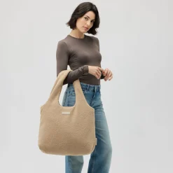 Skara Cloud Shopper Fleece Sandstone