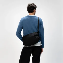 Skara Large All Black