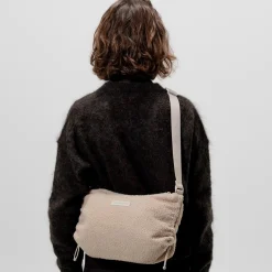 Skara Small Fleece Sandstone