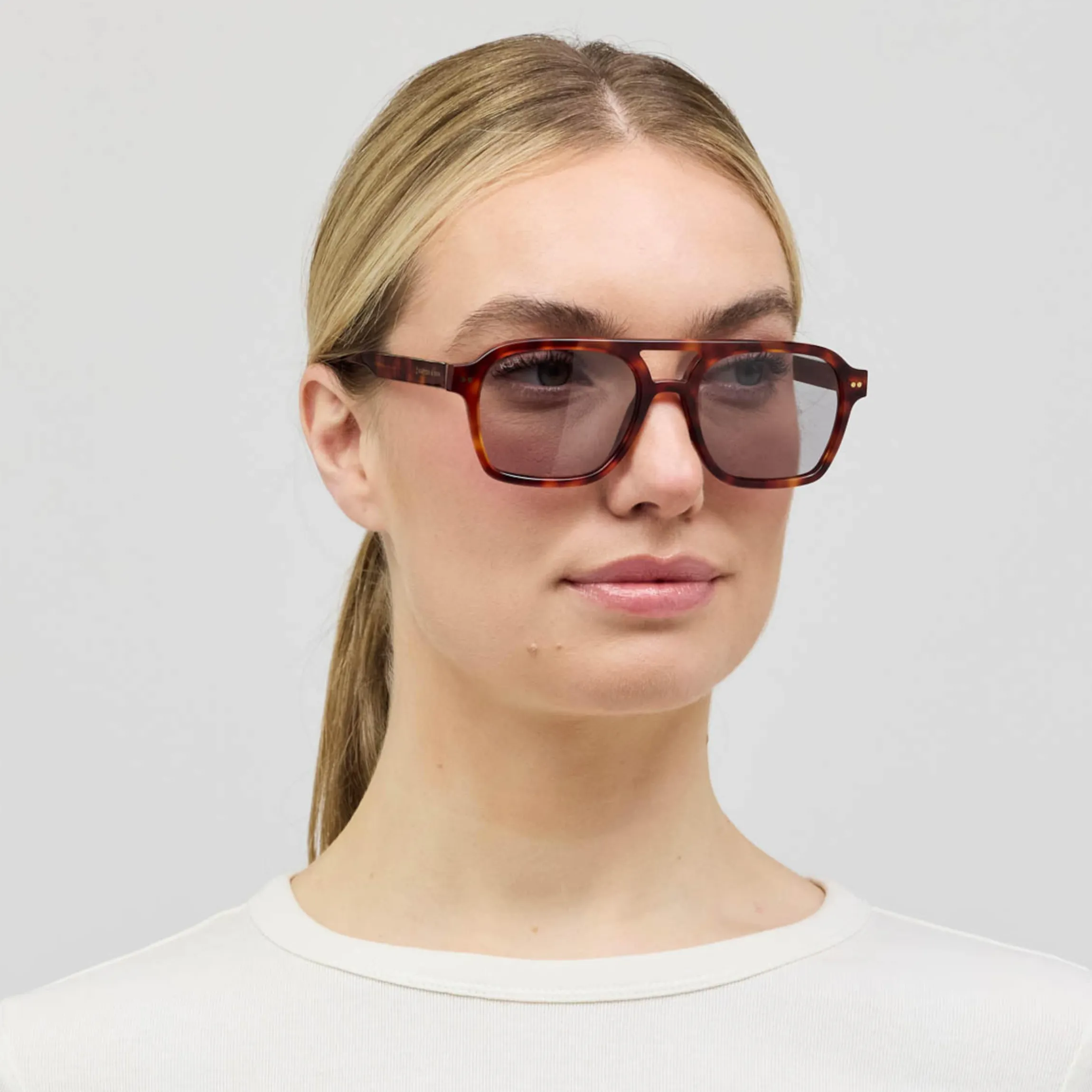 Zurich Edge Maple Tortoise Grey